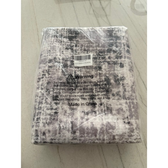 Area Rug 3x5 ft Washable Rugs - Picture 4 of 4